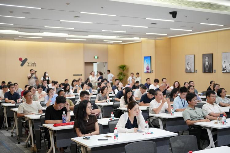 科技工作者健康关爱行动走进甬江实验室 浙江健康科技护航科研一线